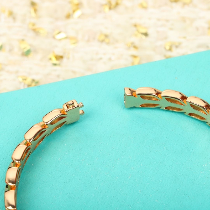T*f*ny bracelets